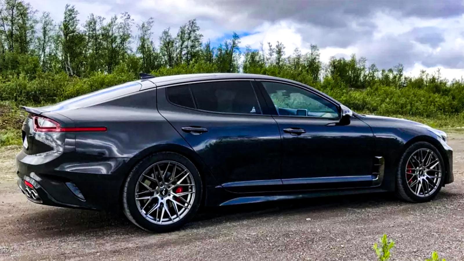 Familjebilen från Kia som toppar 270 km/h